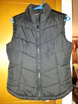 aeropastol vest size medium brand new with out tags
