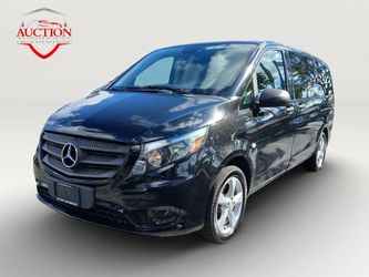 2017 Mercedes-Benz Metris Passenger