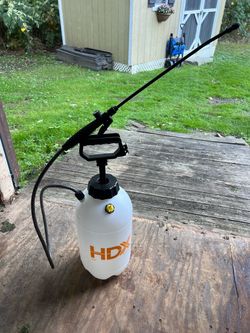 ROUND UP SPRAYER OR HDX SPRAYER WITH WAND / HOSE EITHER IS 25-