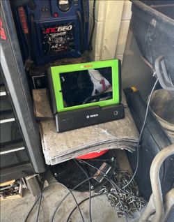 Bosch Automotive Diagnostic Scan Tool Tablet