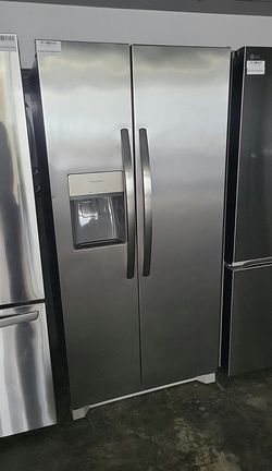 Frigidaire Side‑by‑Side Fridge – Stainless, Ice & Water