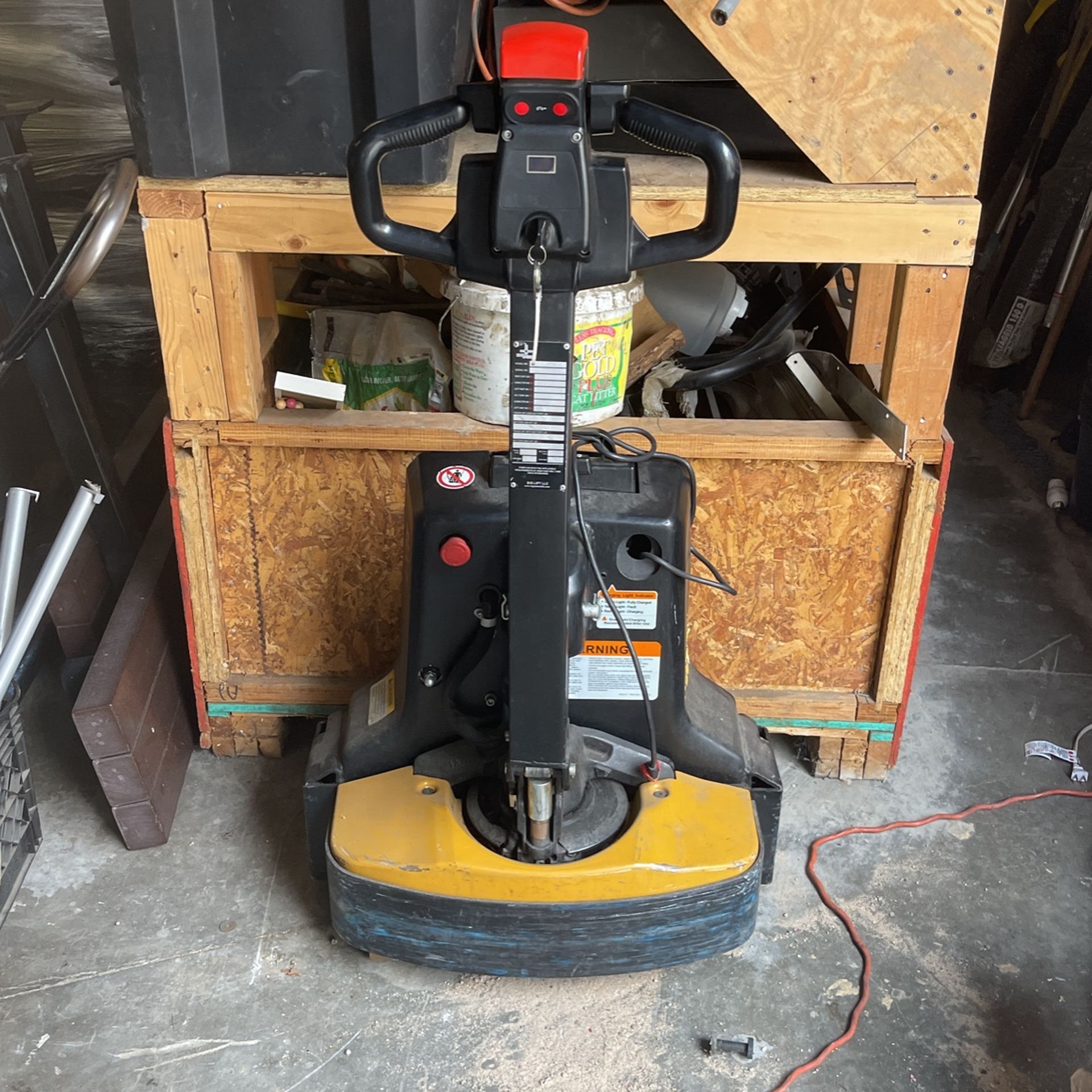 Electric Battery Powered pallet Jack - Big Joe LPT33