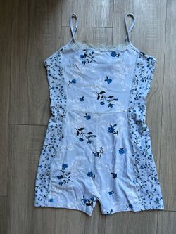 Women’s M Camisole Romper Wild Fable Blue Roses