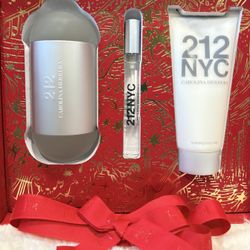 Carolina Herrera 212 NYC Perfume Set