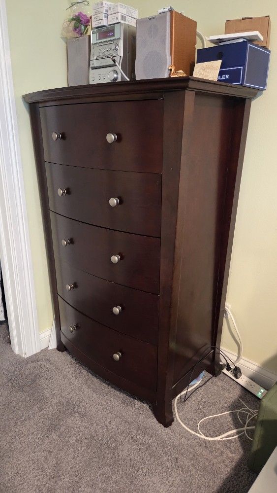 Full Bedroom Set With Matress