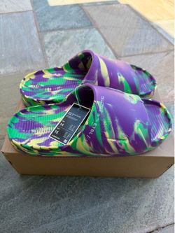 NEW- EYBL Nike Calm slides
