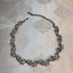 Shiny Vintage Coro Leaf Choker Necklace