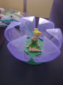 Tinkerbell cake decoration