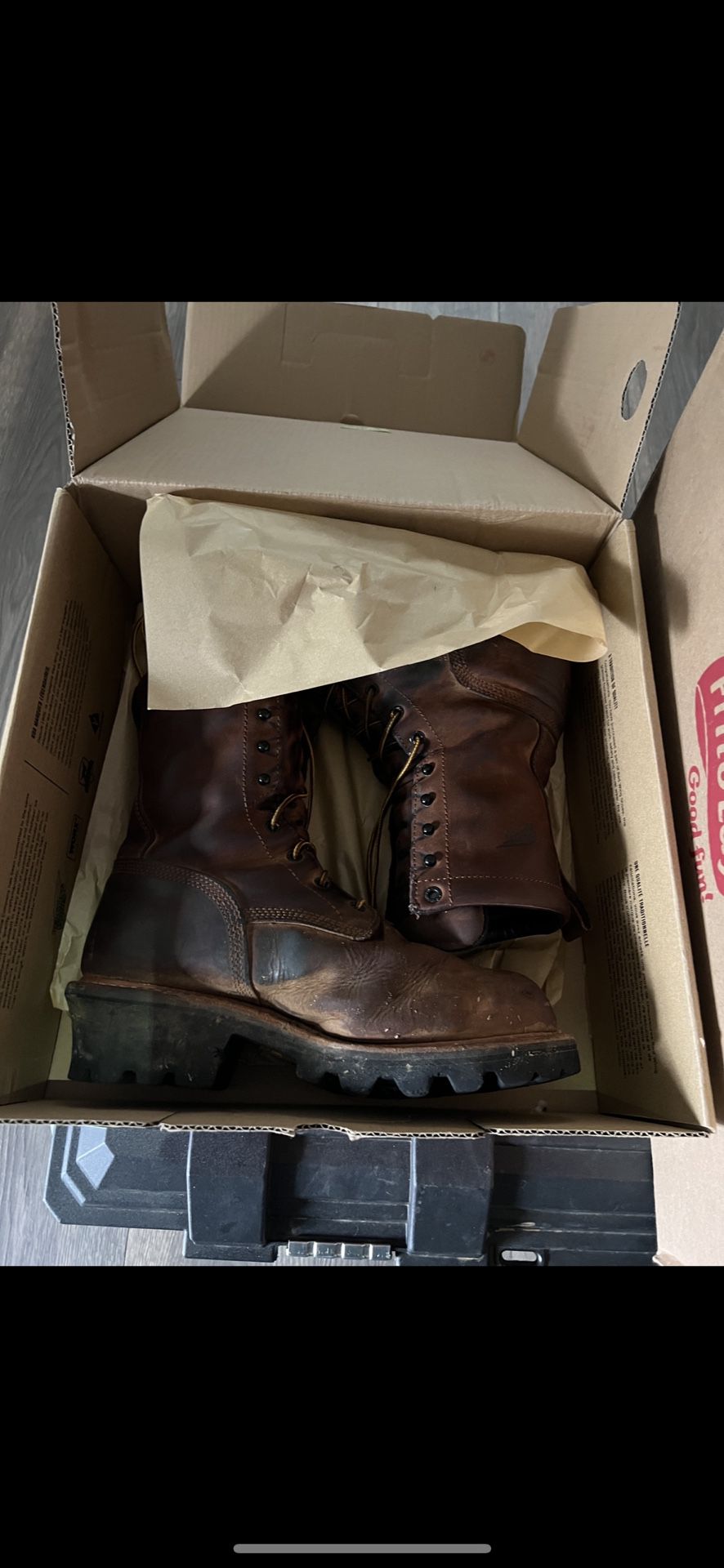 Redwing Boots Size 8.5 