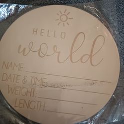 Round wood birth announcement