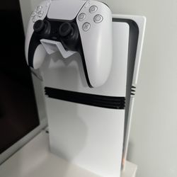 PS5 Pro 2Tb w/Disk Drive & 2 Games
