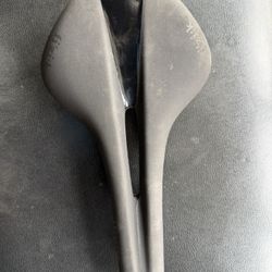 Fizik Antares R1 Regular Carbon Braided Rails