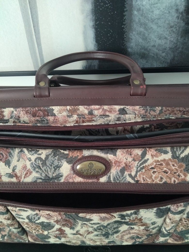 American Flyer Weekender / Carry On Luggage