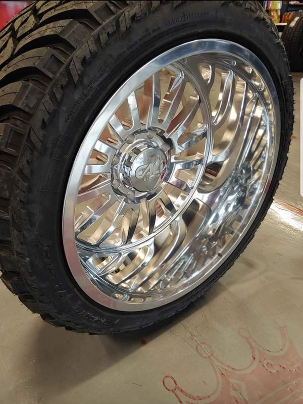 24x14 CALI SUMMIT POLISHED W/ 35x13.50x24 AMP TIRES for Sale in