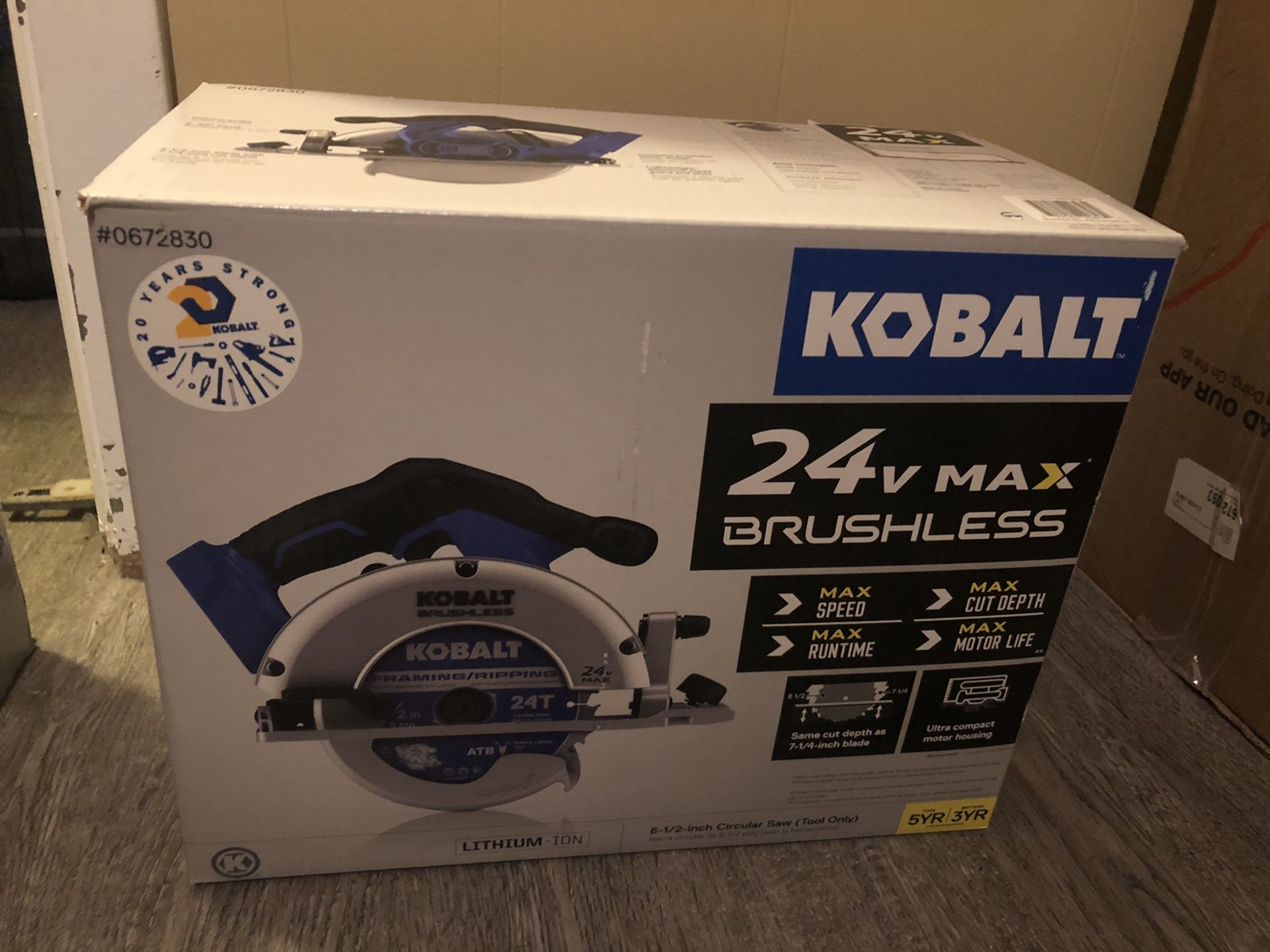 Brandnew cordless Kobalt Brushless circular saw 24V baretool