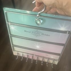 Metal jewelry holder