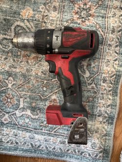 Milwaukee drill 18