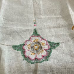 Vintage hand, embroidered guest towel