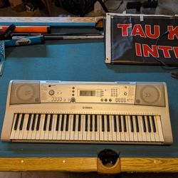 Yamaha Piano Keyboard