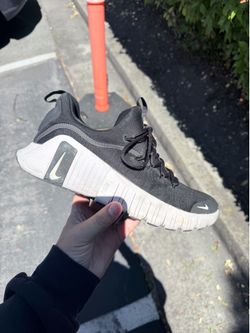 Nike black and white Metcon