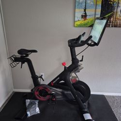 Peloton GEN 2 Stationary Bike