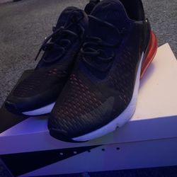 Nike Air Max 270
