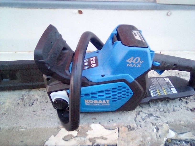 Kobalt 40 Watt 14 Inch Lithium Chainsaw With Battery