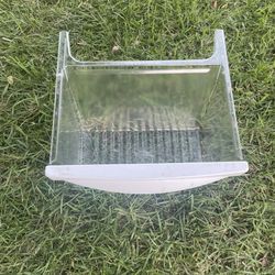 GE Refrigerator Meat Pan Drawer Part # WR32X10835. PREOWNED good shape. Needs to be cleaned.  