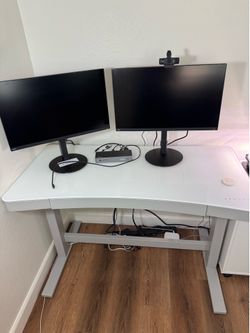 🖥️ Tresanti Geller 47” Motorized Sit/Stand Desk — Great Condition