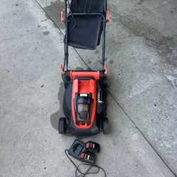 Black & Decker 40 V Electric Lawnmower -W/2-40v batteries And Charger($200-OBO)