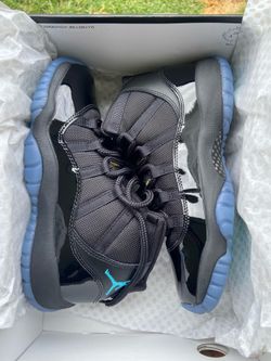 Air Jordan 11 Retro Gamma Blue Black Size 5.5 youth 7 women