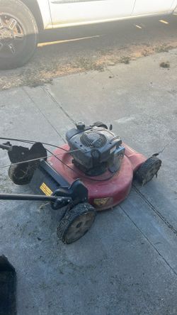 Toro self propelling mower
