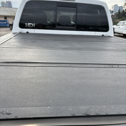 Free F250 Bakflip Tonneau Cover