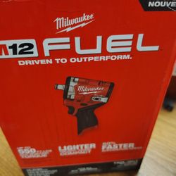 Milwaukee Fuel 1/2 In Stubby Impact Wrench 550 Lbs Tool Only