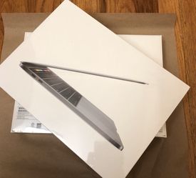 Brandnew MacBook Pro 13” Touch Bar (mid 2019)