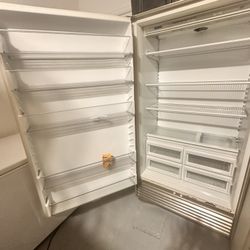 Sub-Zero Refrigerator 601 R