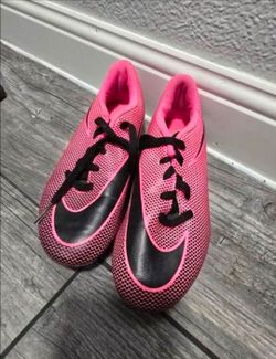 Nike Soccer Cleats Size 1y