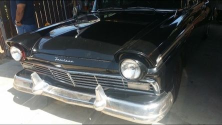 1957 ford fairlane 500 2 door