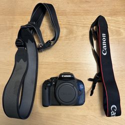 Canon Eos T3i Dslr