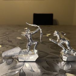 DC flash and green arrow magnets statues