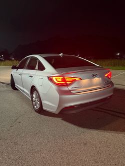 2016 Hyundai Sonata Hybrid