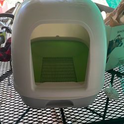  used purina cat pellet litterbox