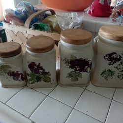 Set of 4 canister