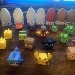 Pet Simulator Toys Lot Of 24