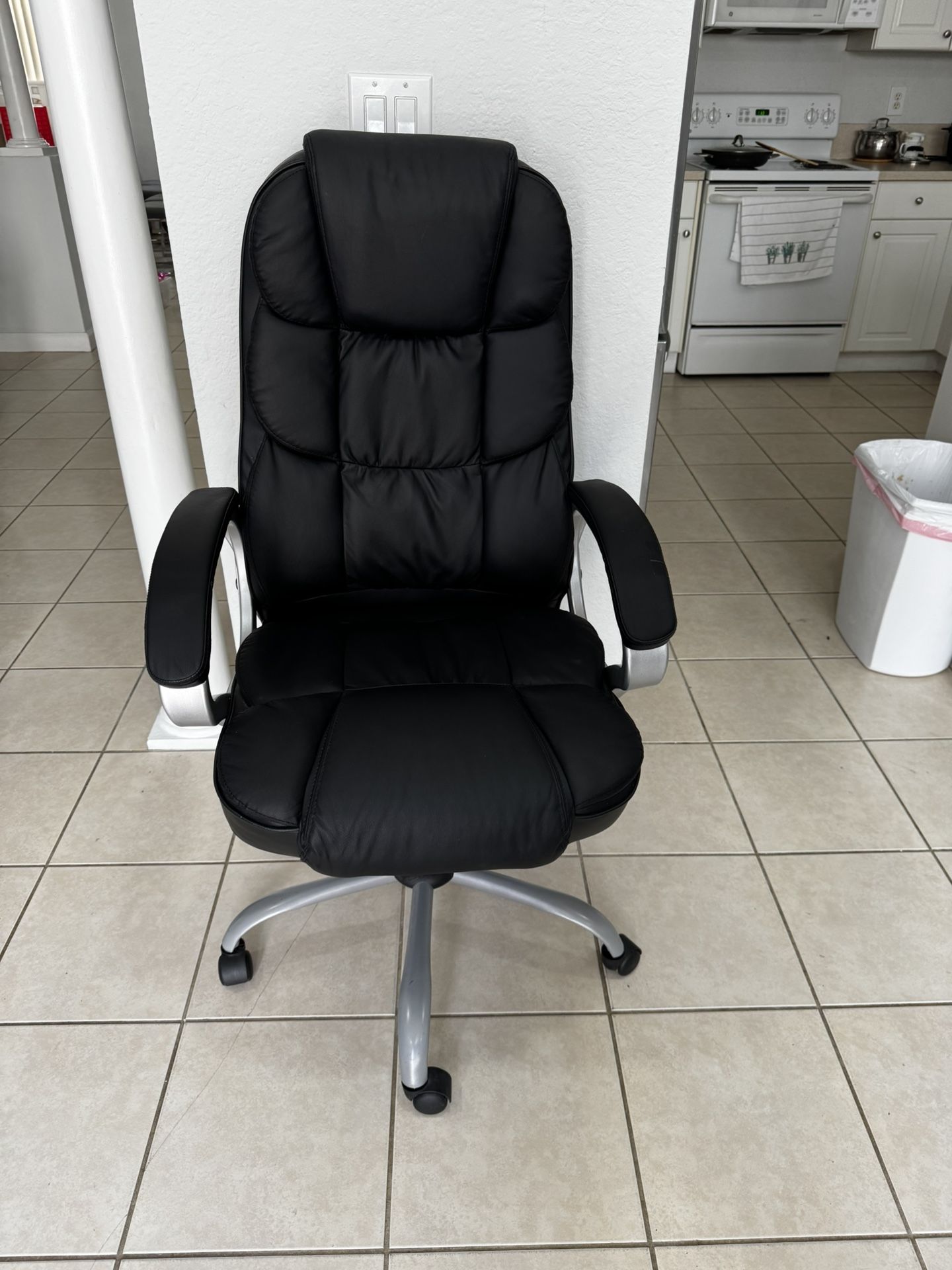 desk chair. Used in good condition