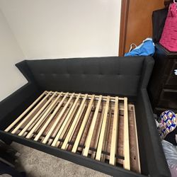 Upholstered Daybed With Pull Out Twin Trundle