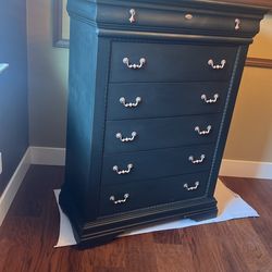 Black Wood Chest Of Drawers 