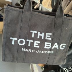 Marc jacob Medium Canvas Tote Discoloration Shows
