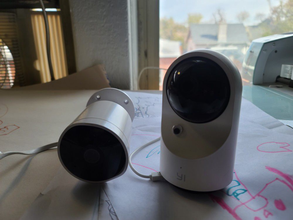 2 yi home security cameras