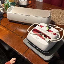 Cricut,